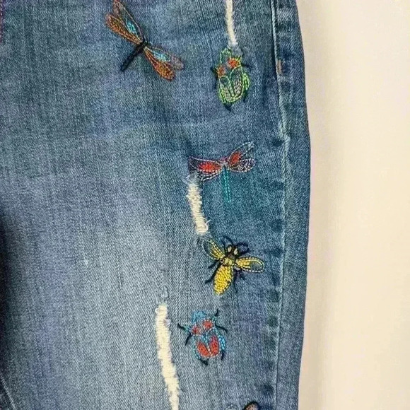 Bug Embroidered For The Republic Distressed Mid Rise Stretch Jeans Size 10/29 - Picture 3 of 12